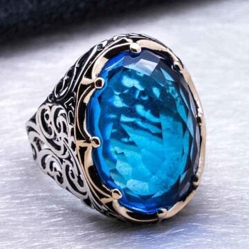 Açık Mavi Zirkon Taşlı Taç Desenli Gümüş Yüzük Model 3