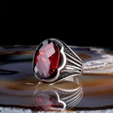 FASET KESİM KIRMIZI ZİRKON TAŞLI 925 AYAR GÜMÜŞ ERKEK YÜZÜK