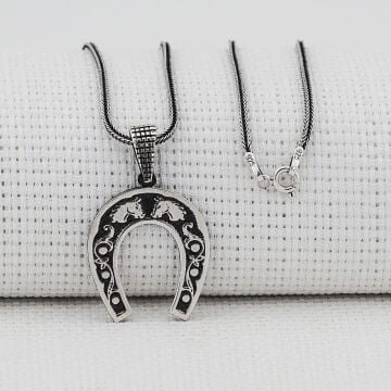 Nal Tasarımlı At Detaylı Kalın Zincirli 925 Ayar Gümüş Kolye