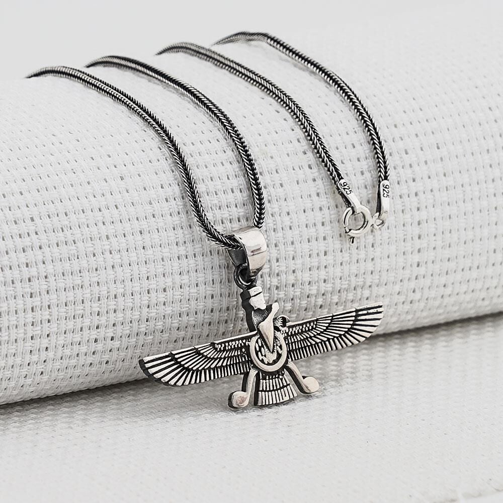 Ahura Mazda 925 Ayar Gümüş Kolye