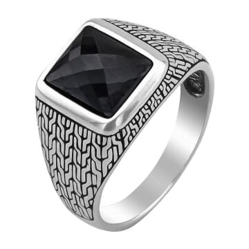 Siyah Zirkon Taşlı Piramit Desenli 925 Ayar Gümüş Yüzük