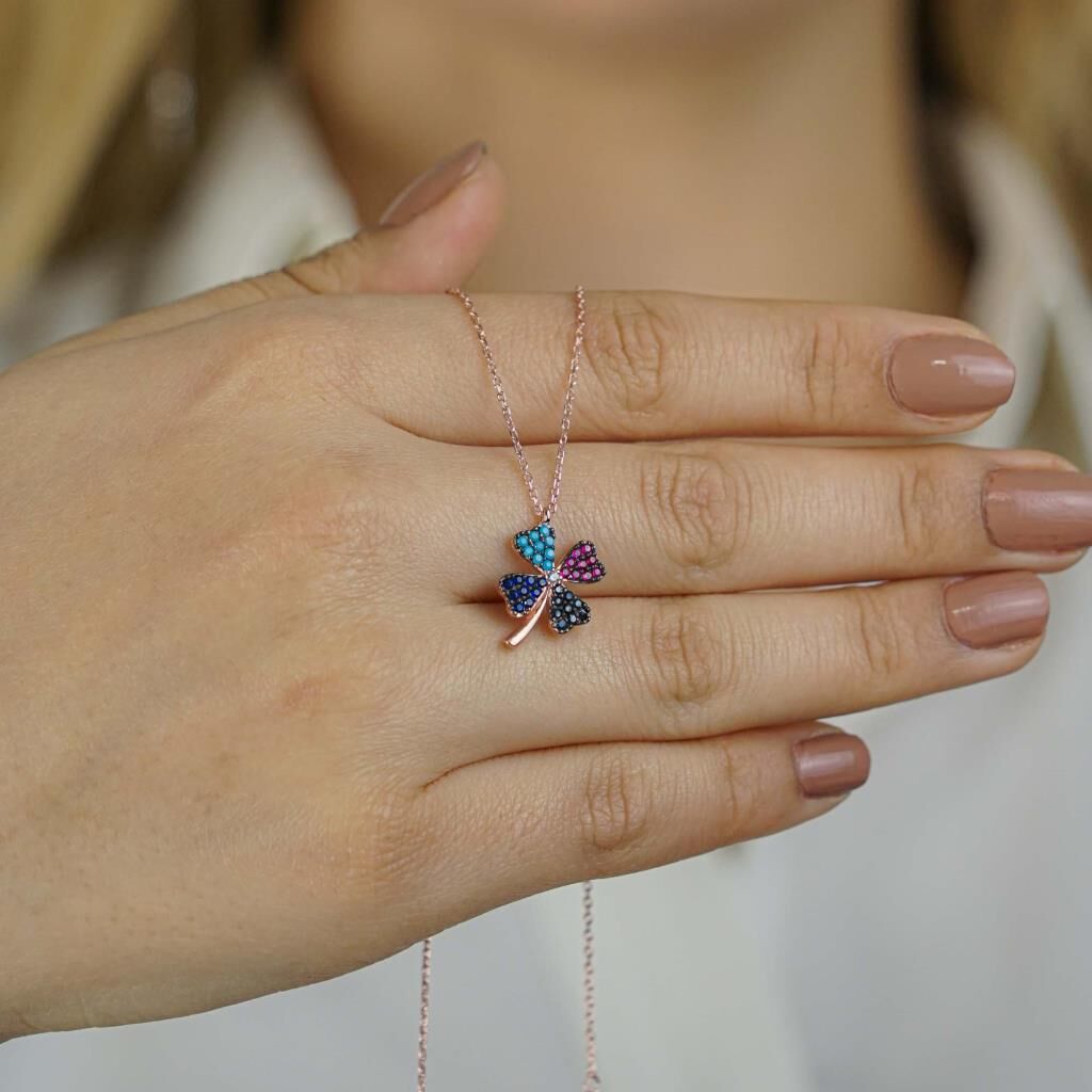 Dört Yapraklı Yonca Tasarımlı Renkli 925 Ayar Gümüş Kadın Kolye