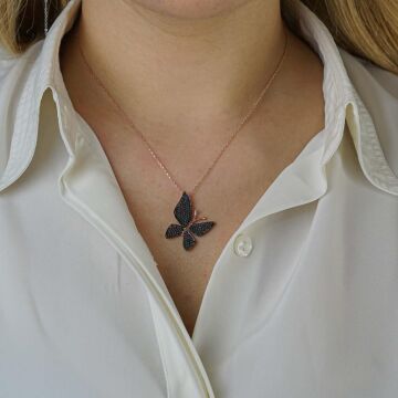 Kelebek Tasarımlı Siyah Zirkon Taşlı 925 Ayar Gümüş Kadın Kolye