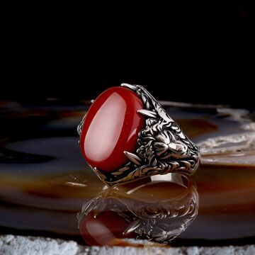 KIRMIZI AKİK TAŞLI ASLAN MODEL 925 AYAR GÜMÜŞ ERKEK YÜZÜK