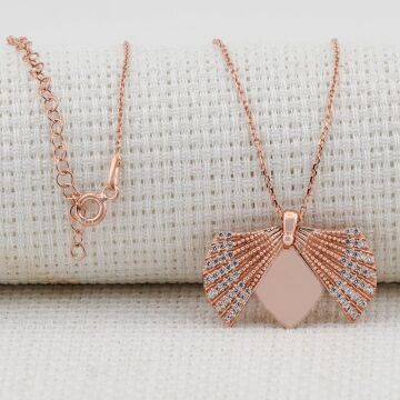 İstiridye Kabuğu Tasarımlı İsim Yazılabilir 925 Ayar Gümüş Kadın Kolye