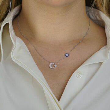 Minimal Ay Yıldız Nazar Tasarımlı 925 Ayar Gümüş Kadın Kolye