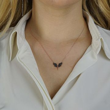 Melek Tasarımlı Siyah Zirkon Taşlı 925 Ayar Gümüş Kadın Kolye