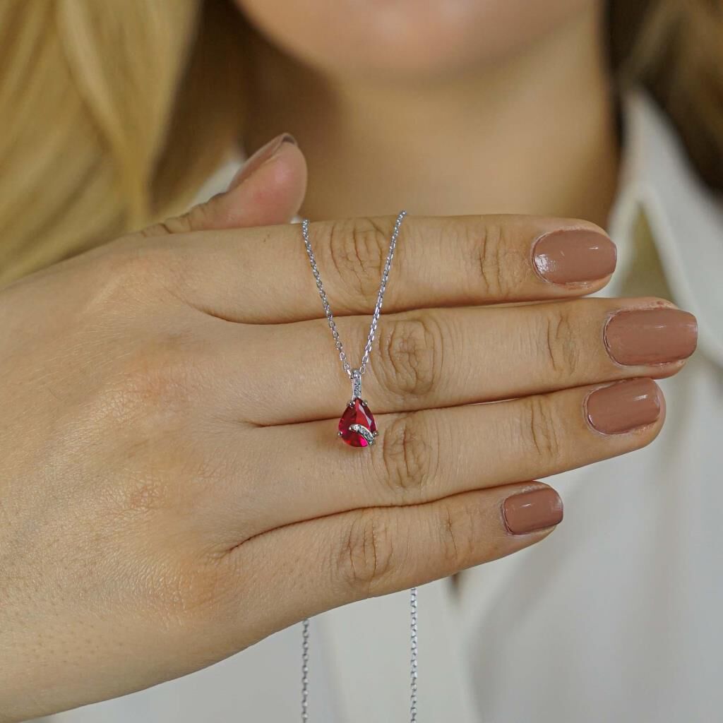 Kırmızı Damla Zirkon Taşlı Kadın Kolye