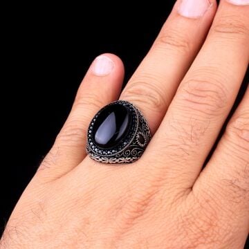 KRAL ZİNCİR MOTİFLİ ONİX TAŞLI GÜMÜŞ ERKEK YÜZÜK