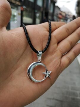 Deri İpli Ayyıldız Gümüş Kolye