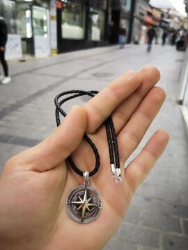 Deri İpli Gümüş Pusula Kolye Özel Tasarım