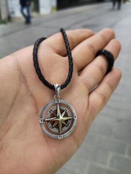 Deri İpli Gümüş Pusula Kolye Özel Tasarım