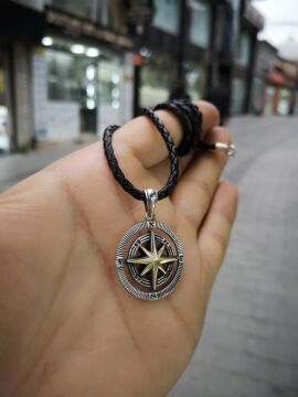 Deri İpli Gümüş Pusula Kolye Özel Tasarım