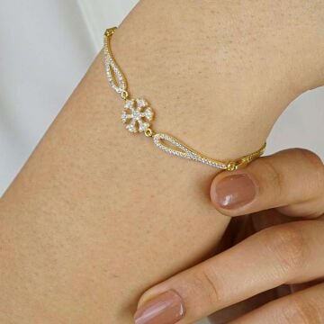 Kar Tanesi Tasarımlı Kelepçe Model Altın Kaplama 925 Ayar Gümüş Kadın Bileklik