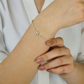 Kar Tanesi Tasarımlı Kelepçe Model Altın Kaplama 925 Ayar Gümüş Kadın Bileklik