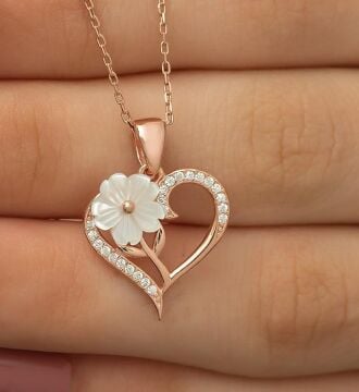 Manolya Çiçeği Kalp Tasarımlı 925 Ayar Gümüş Kolye ROSE