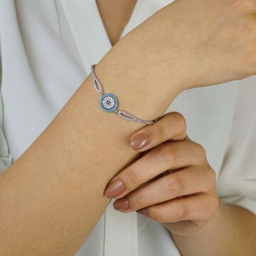 Nazar Tasarımlı Kelepçe Model 925 Ayar Gümüş Kadın Bileklik