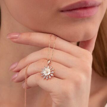 Özel Tasarım Manolya Çiçeği 925 Ayar Gümüş Kolye ROSE