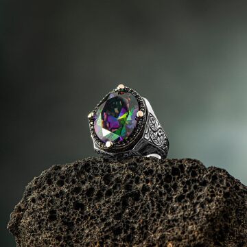Özel Tasarım El İşi Kalem İşçilikli Mistik Topaz Taşlı 925 Ayar Gümüş Erkek Yüzük