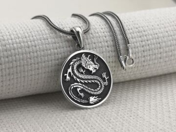 Ejderha Tasarımlı 925 Ayar Gümüş Kolye