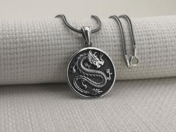 Ejderha Tasarımlı 925 Ayar Gümüş Kolye