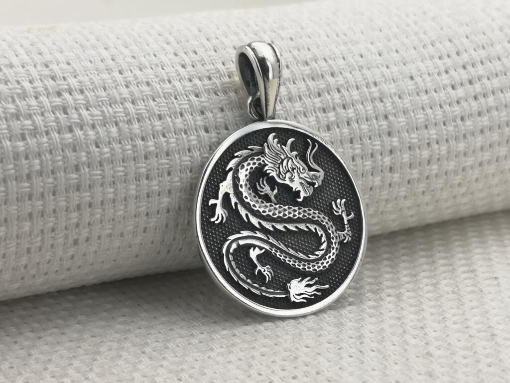 Ejderha Tasarımlı 925 Ayar Gümüş Kolye Ucu