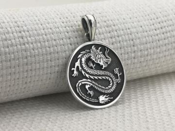 Ejderha Tasarımlı 925 Ayar Gümüş Kolye Ucu