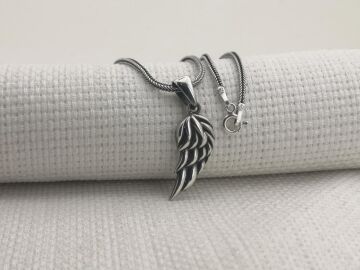 Kanat Tasarımlı 925 Ayar Gümüş Kolye