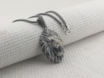 Kükreyen Aslan Üç Boyut Tasarımlı 925 Ayar Gümüş Kolye