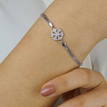 Kar Tanesi Tasarımlı 925 Ayar Gümüş Kadın Bileklik