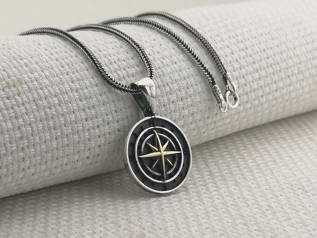 Pusula Tasarımlı 925 Ayar Gümüş Kolye