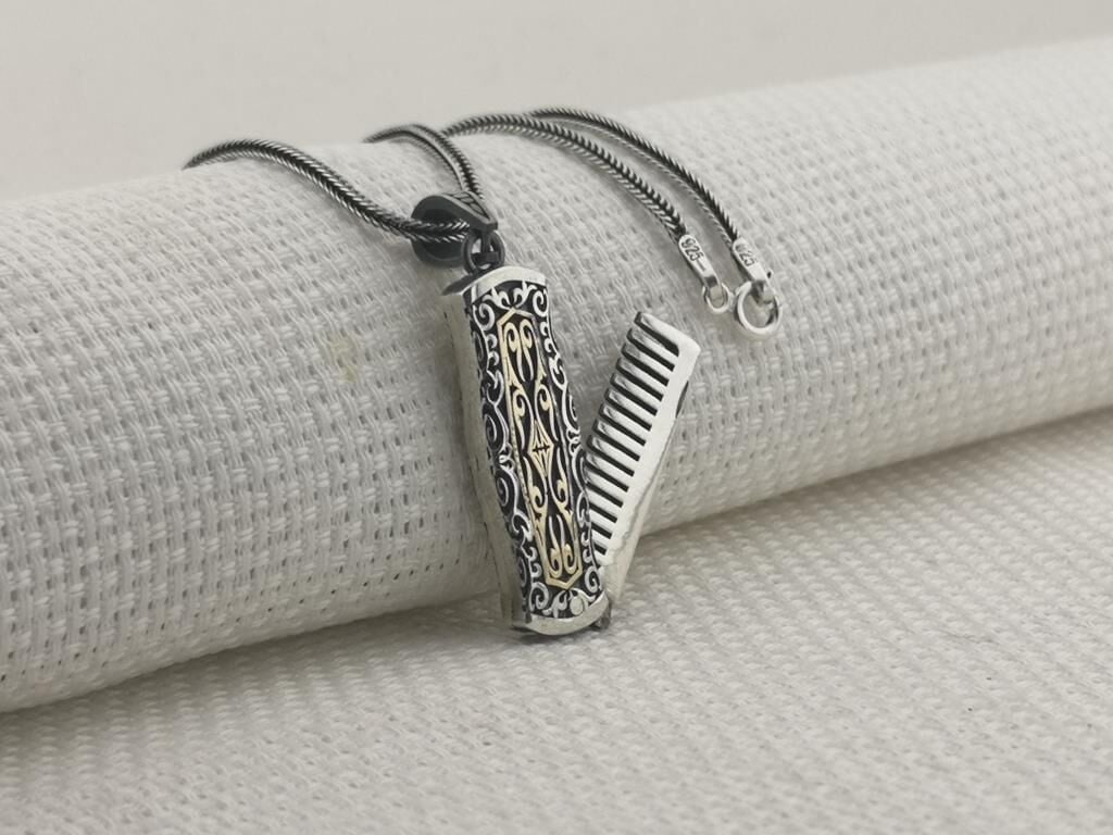 Berber Tarağı Tasarımlı İşlemeli 925 Ayar Gümüş Kolye