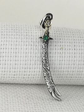 La Feta İlla Ali La Seyfe İlla Zülfikar Yazılı Yeşil Taşlı Gümüş Kolye Ucu