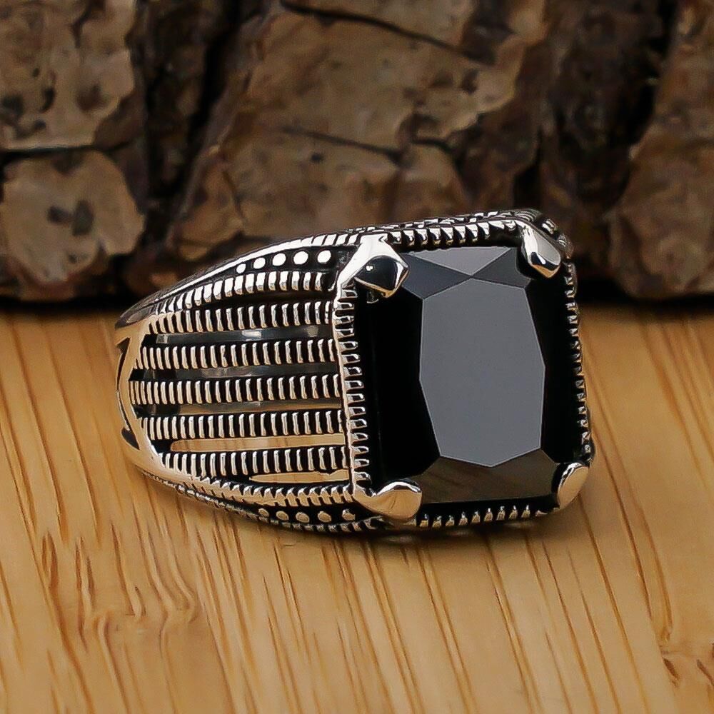 Siyah Zirkon Taşlı 925 Ayar Gümüş Erkek Yüzük