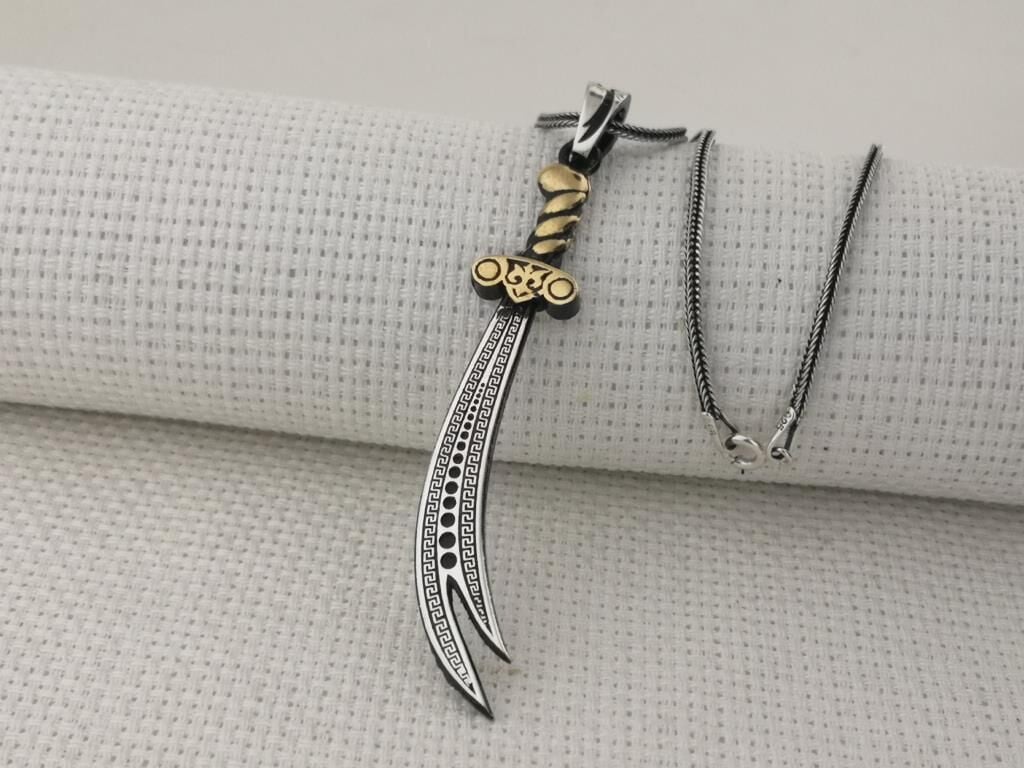 Zülfikar Kılıç Tasarımlı 925 Ayar Gümüş Kolye