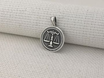 Adalet Terazisi Simgeli 925 Ayar Gümüş Kolye Ucu