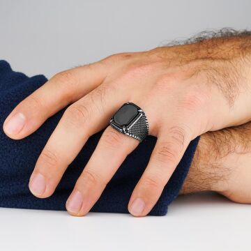 925 Ayar Gümüş Oniks Taşlı Yüzük