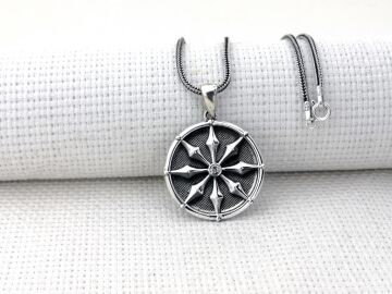 Antik Roma Koleksiyonu Sihirli Pusula Tasarımlı 925 Ayar Gümüş Kolye