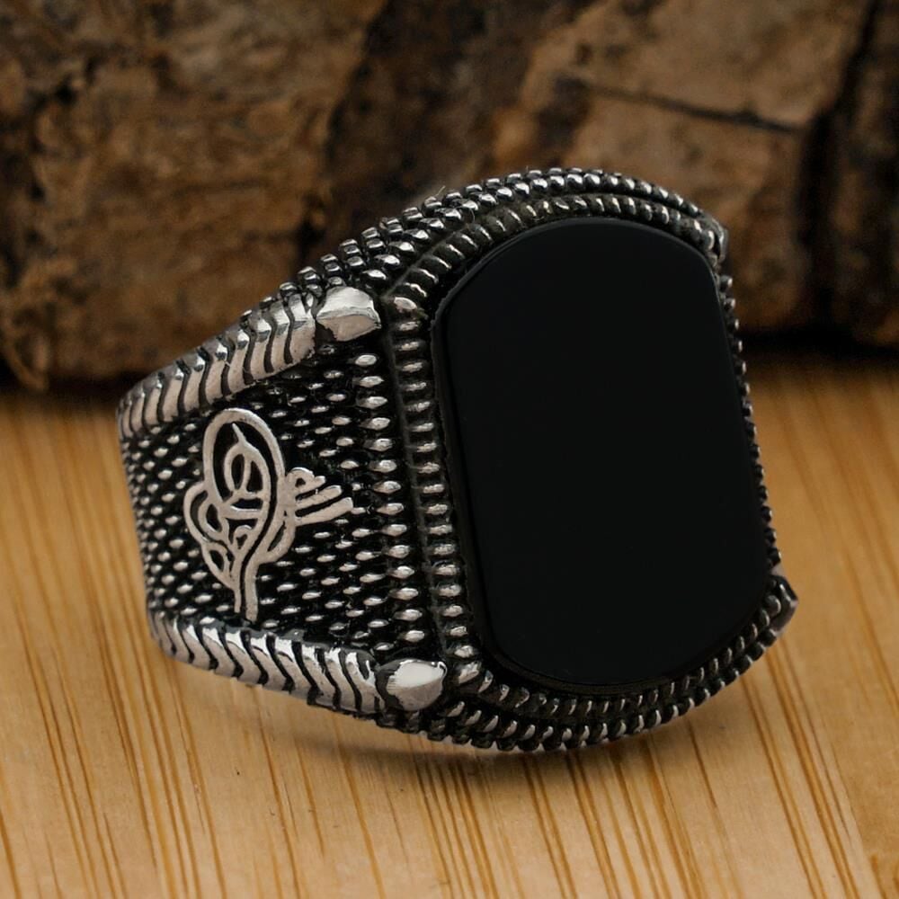 925 Ayar Gümüş Oniks Taşlı Tuğralı Yüzük