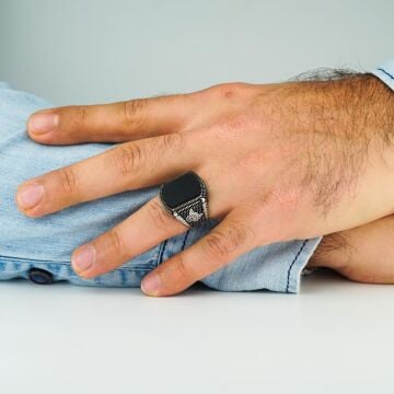 925 Ayar Gümüş Oniks Taşlı Tuğralı Yüzük