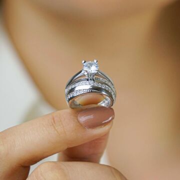 925 Ayar Gümüş Zirkon Taşlı Tek Taş Model Yüzük