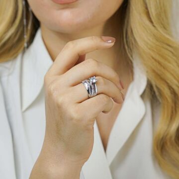 925 Ayar Gümüş Zirkon Taşlı Tek Taş Model Yüzük