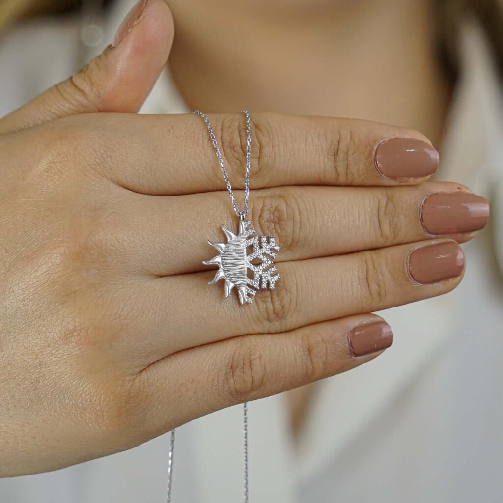 Güneş ve Kar Tanesi 925 Ayar Gümüş Kolye