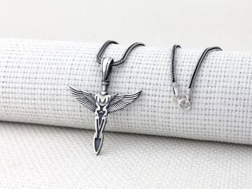 Kanatlı Kılıç 925 Ayar Gümüş Kolye