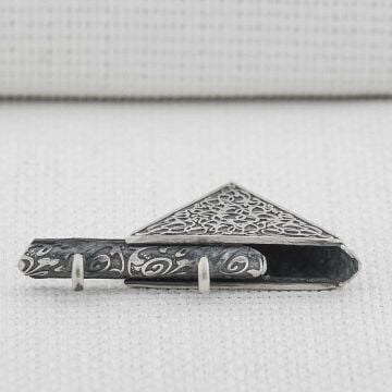 Desenli 925 Ayar Gümüş Üçgen Muska Kabı Orta Boy Kalın Zincirli