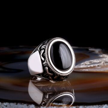 SİYAH ONİX TAŞLI OVAL MODEL 925 AYAR GÜMÜŞ ERKEK YÜZÜK