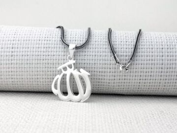 Allah Yazılı Büyük Boy Parlak 925 Ayar Gümüş Kolye