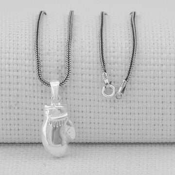 Boks Eldiveni Tasarımlı 925 Ayar Gümüş Kolye Küçük Boy