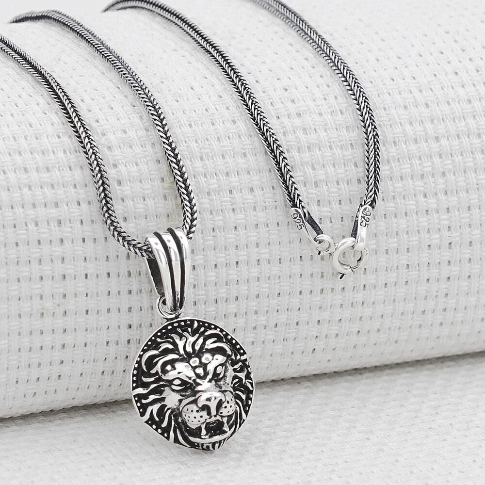 Aslan Figürlü 925 Ayar Gümüş Kolye