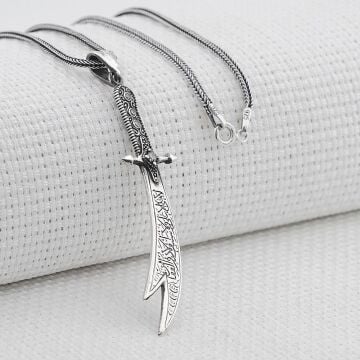 Zülfikar Kılıç Tasarımlı Beyaz Taşlı 925 Ayar Gümüş Kolye